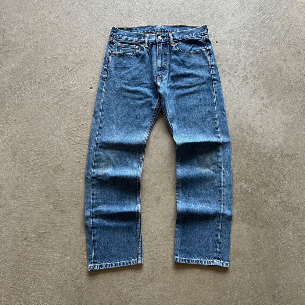 Levis 505 Jeans Size 32x30 Blue Light Wash Denim Regular Fit‎ Straight Leg